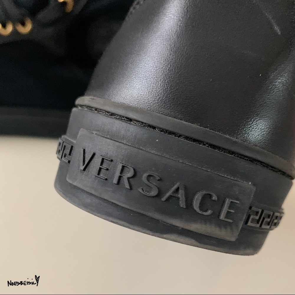 🚫SOLD•G®️🅰️ℹ️LED🚫 Versace High-Top Sneakers - Picture 7 of 11